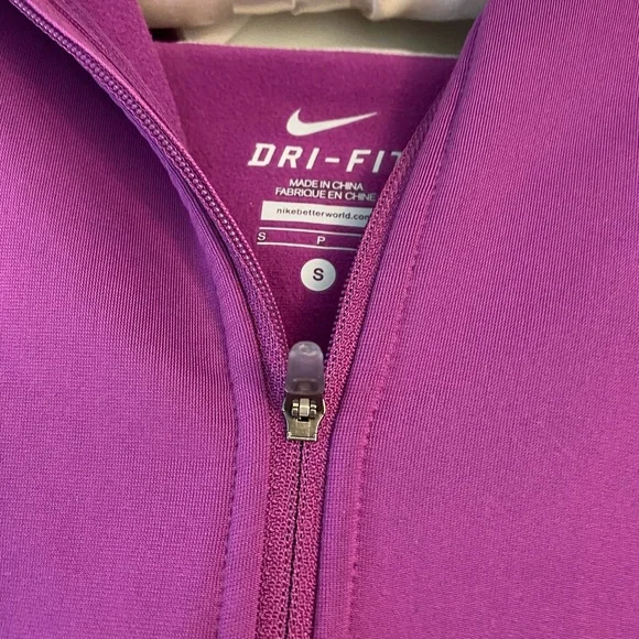 Awesome Nike Running Purple and Black hoodie - Picture 4 of 6